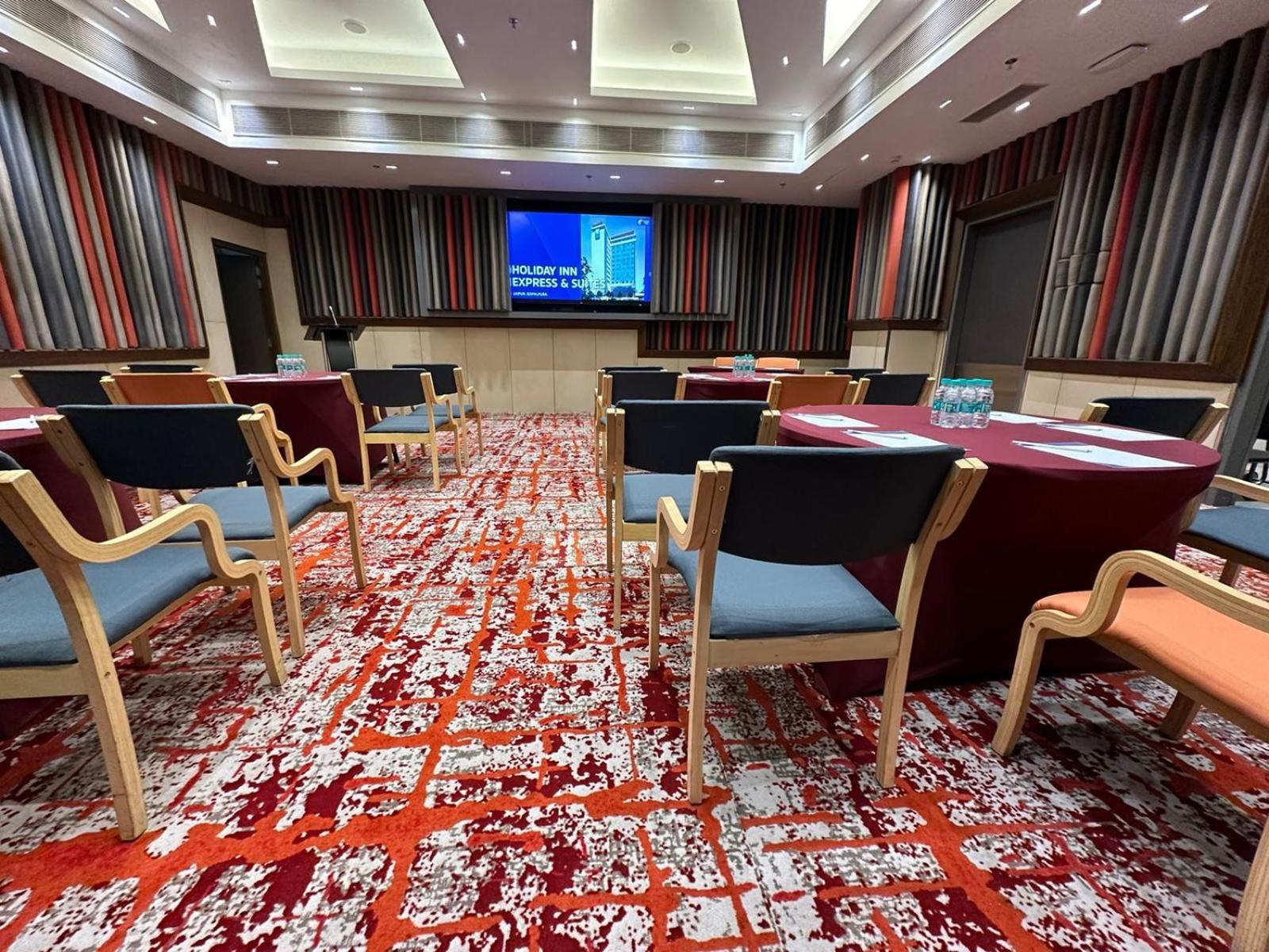 Holiday Inn Express & Suites Jaipur Gopalpura Екстер'єр фото