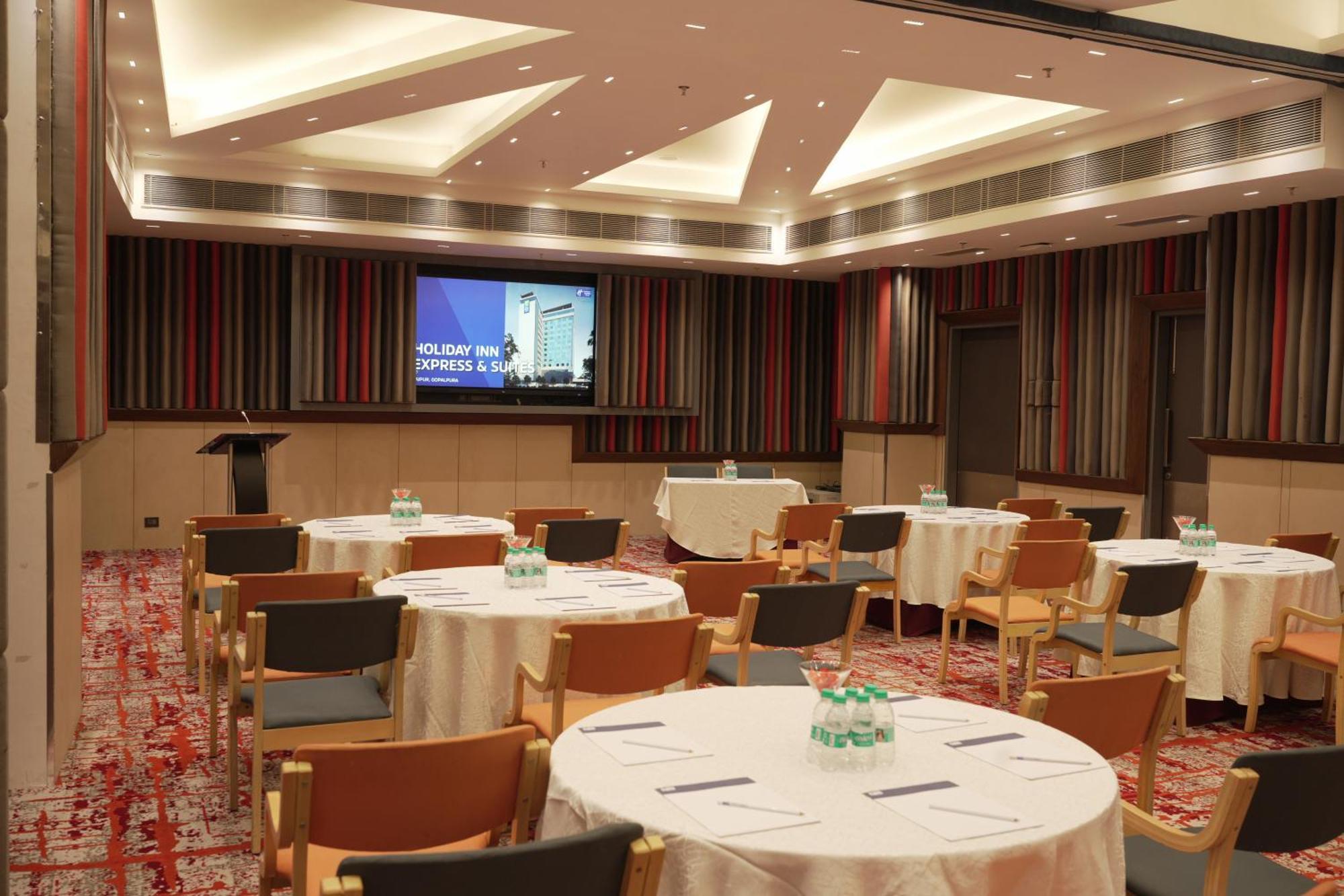 Holiday Inn Express & Suites Jaipur Gopalpura Екстер'єр фото